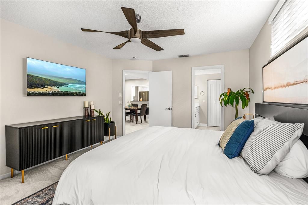 На продажу: $240,000 (3 спален, 2 ванн, 1668 Квадратных фут)