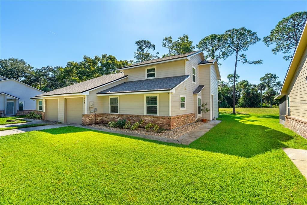 На продажу: $240,000 (3 спален, 2 ванн, 1668 Квадратных фут)