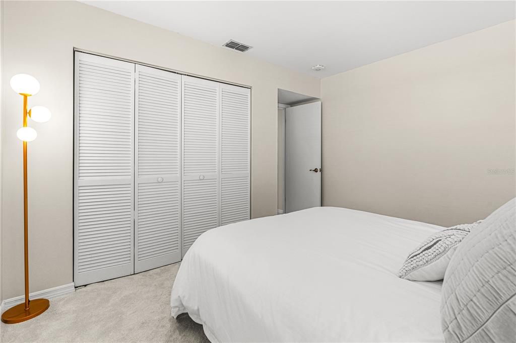 На продажу: $240,000 (3 спален, 2 ванн, 1668 Квадратных фут)