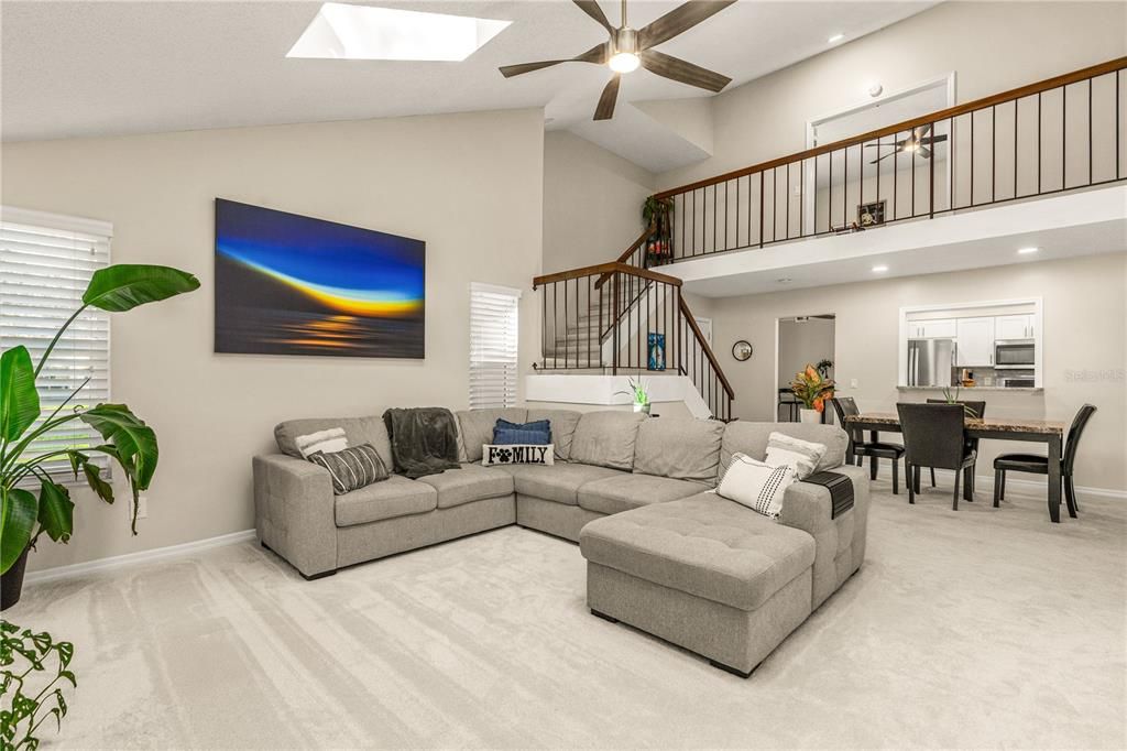 На продажу: $240,000 (3 спален, 2 ванн, 1668 Квадратных фут)