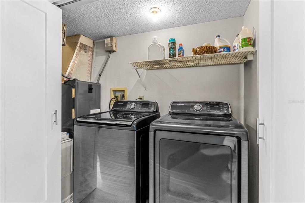 На продажу: $240,000 (3 спален, 2 ванн, 1668 Квадратных фут)