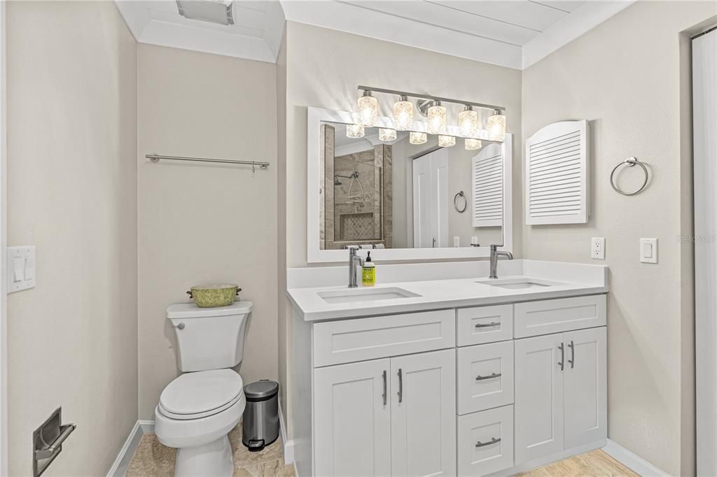 На продажу: $240,000 (3 спален, 2 ванн, 1668 Квадратных фут)