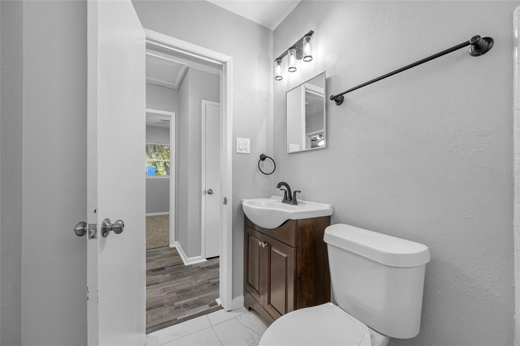 For Sale: $254,500 (3 beds, 1 baths, 1044 Square Feet)