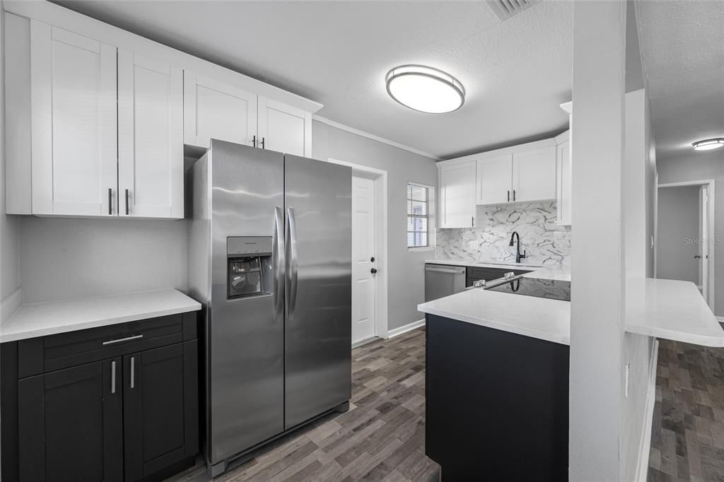 For Sale: $254,500 (3 beds, 1 baths, 1044 Square Feet)