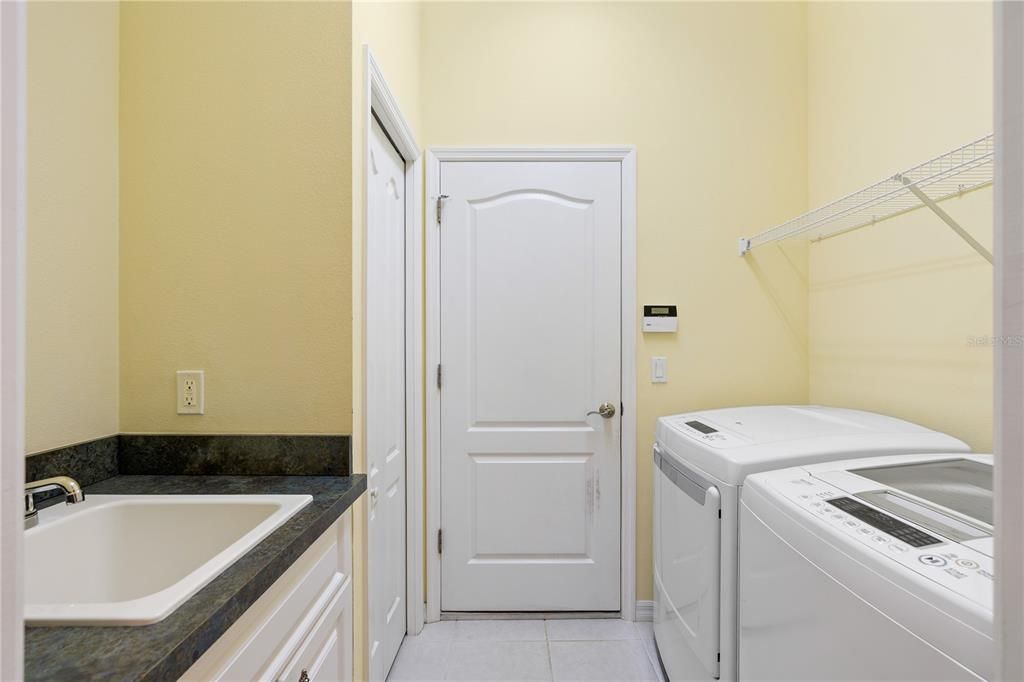 For Sale: $499,000 (3 beds, 2 baths, 1970 Square Feet)