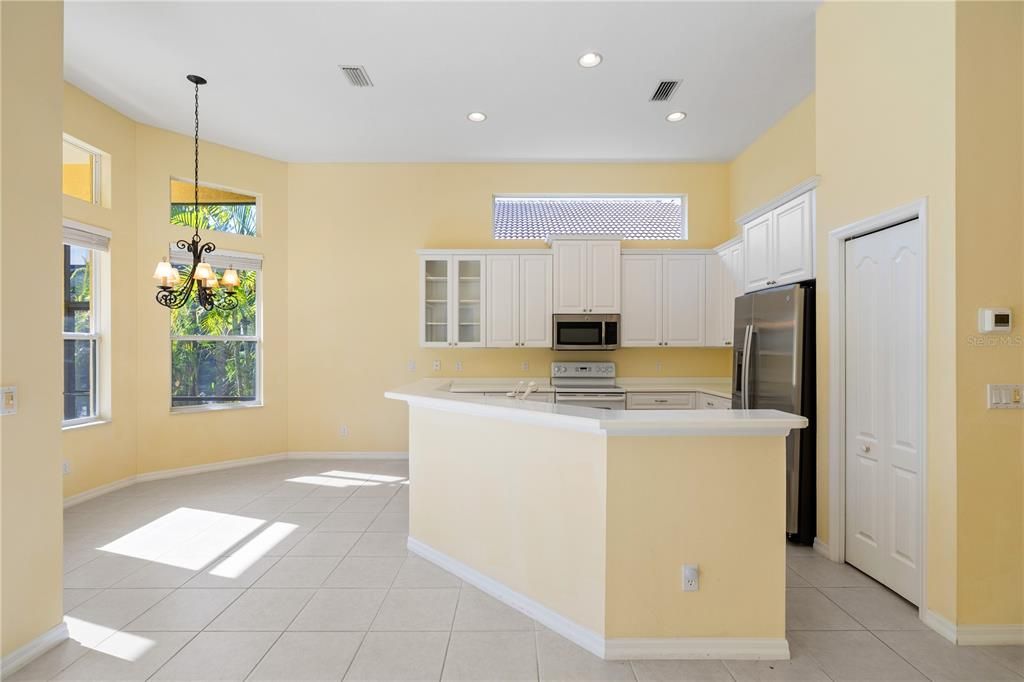 For Sale: $499,000 (3 beds, 2 baths, 1970 Square Feet)