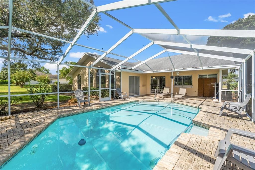 En Venta: $339,900 (3 camas, 2 baños, 1754 Pies cuadrados)