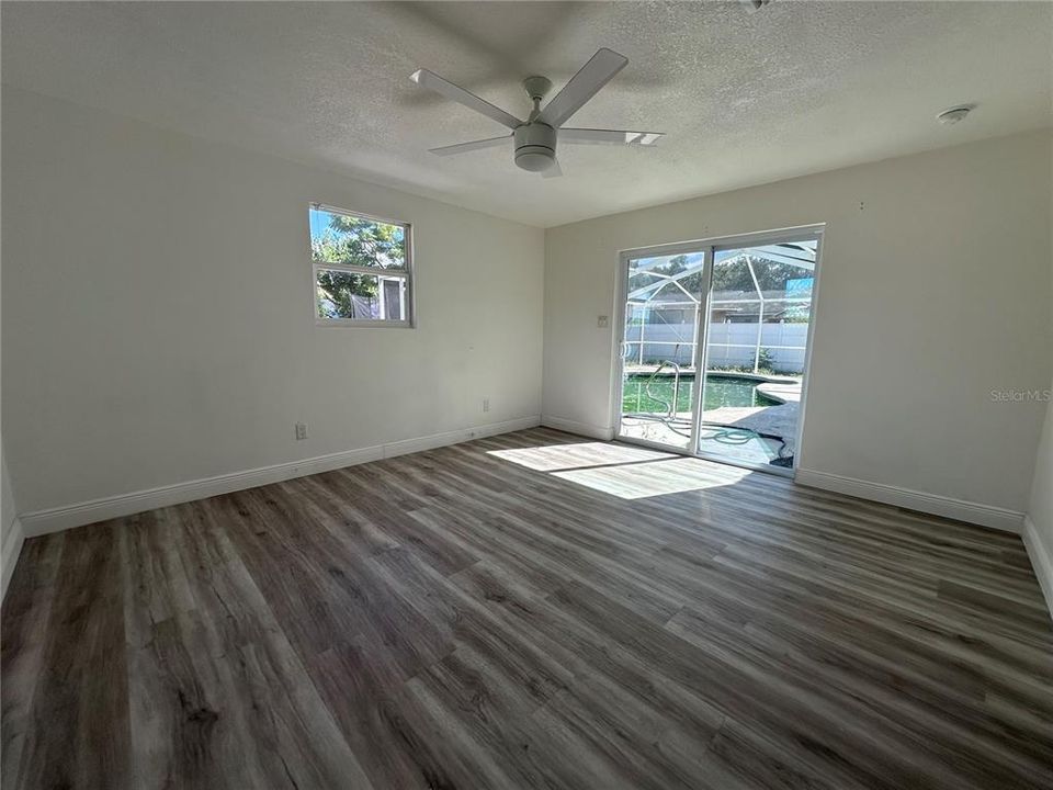 For Sale: $500,000 (3 beds, 1 baths, 1502 Square Feet)