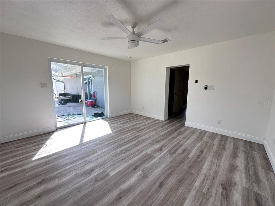 For Sale: $500,000 (3 beds, 1 baths, 1502 Square Feet)