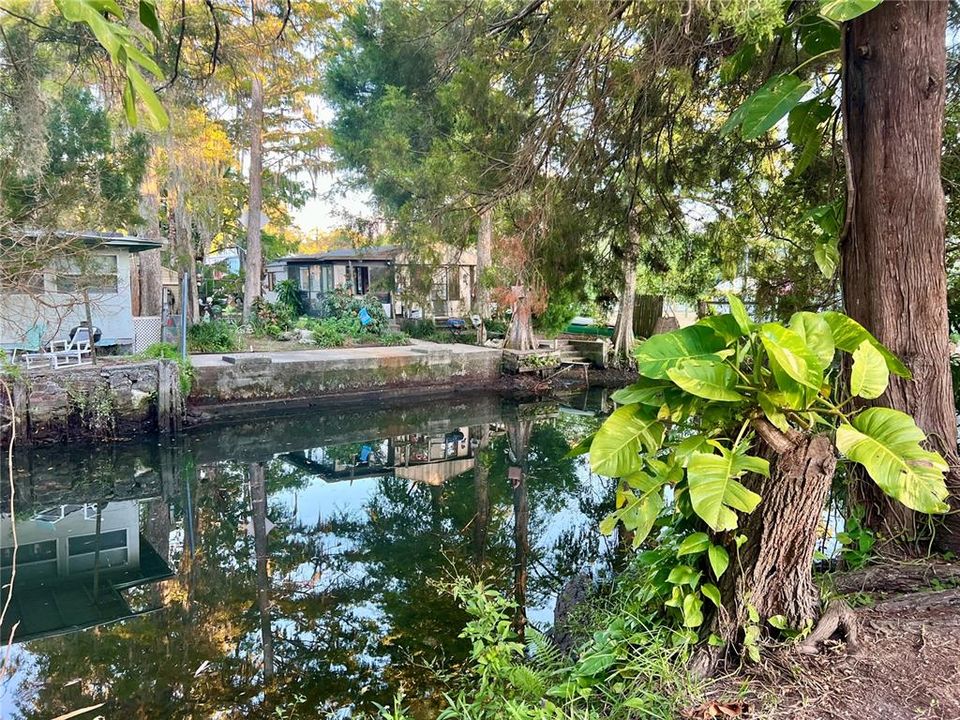 For Sale: $199,500 (2 beds, 2 baths, 672 Square Feet)