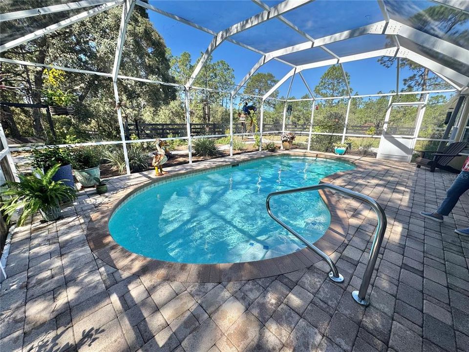 Activo con contrato: $674,900 (3 camas, 2 baños, 2082 Pies cuadrados)