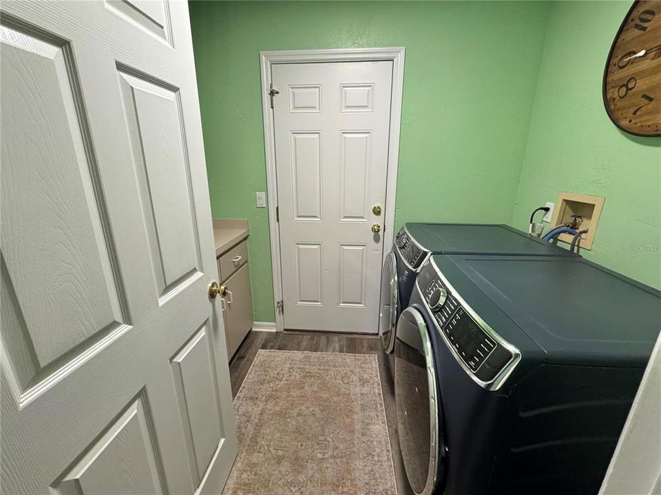 Activo con contrato: $674,900 (3 camas, 2 baños, 2082 Pies cuadrados)