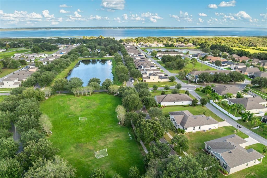 合同活跃: $299,900 (3 贝兹, 2 浴室, 1542 平方英尺)