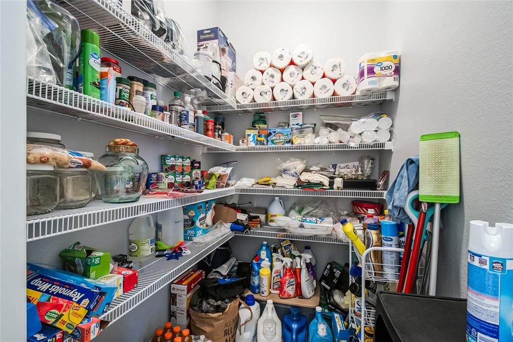 合同活跃: $299,900 (3 贝兹, 2 浴室, 1542 平方英尺)