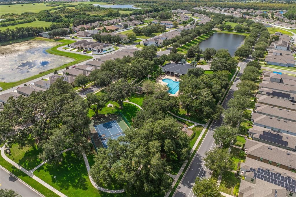 合同活跃: $299,900 (3 贝兹, 2 浴室, 1542 平方英尺)