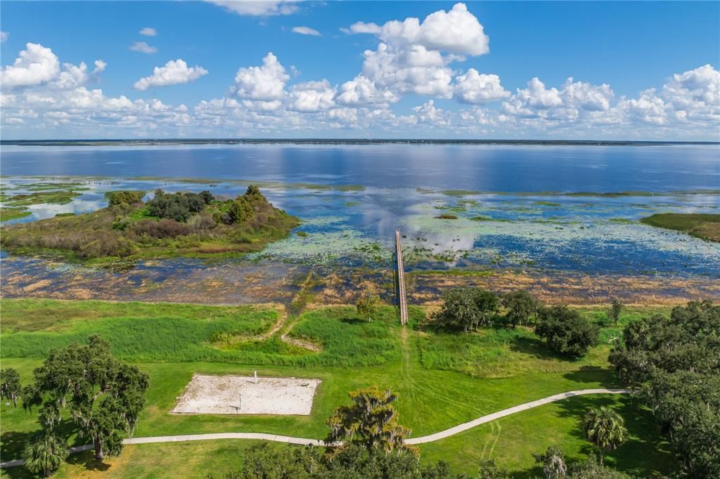 合同活跃: $299,900 (3 贝兹, 2 浴室, 1542 平方英尺)