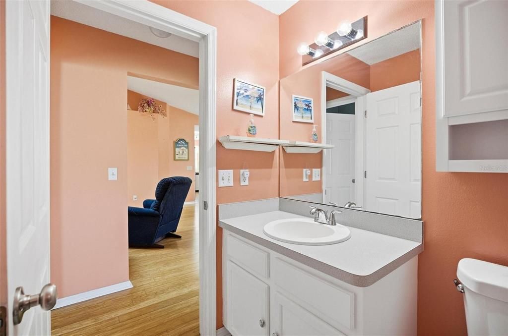 For Rent: $2,000 (3 beds, 2 baths, 1143 Square Feet)