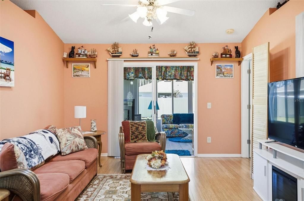 For Rent: $2,000 (3 beds, 2 baths, 1143 Square Feet)