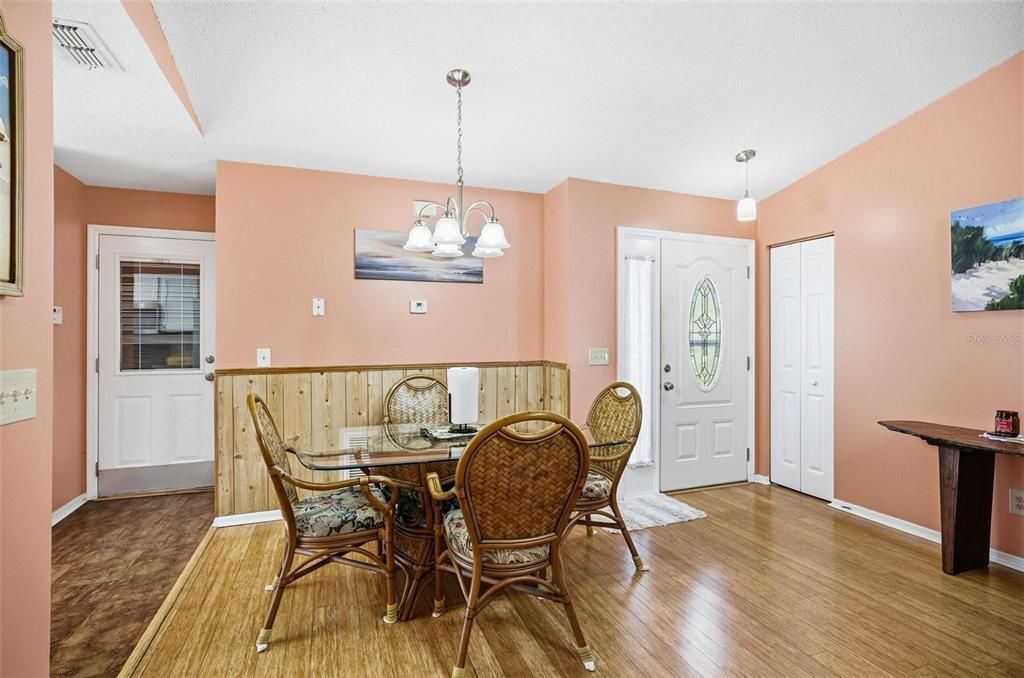 For Rent: $2,000 (3 beds, 2 baths, 1143 Square Feet)