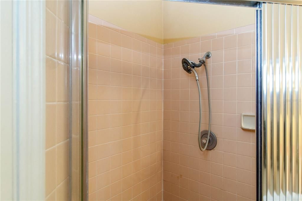 For Sale: $315,000 (3 beds, 2 baths, 1548 Square Feet)