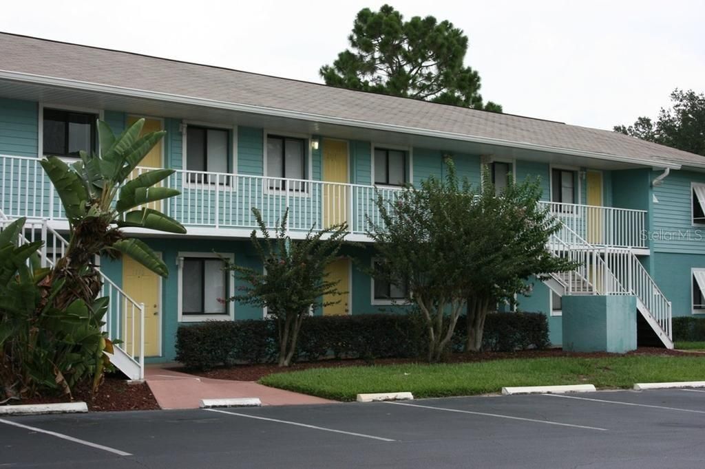 Recently Rented: $1,475 (2 beds, 2 baths, 1100 Square Feet)