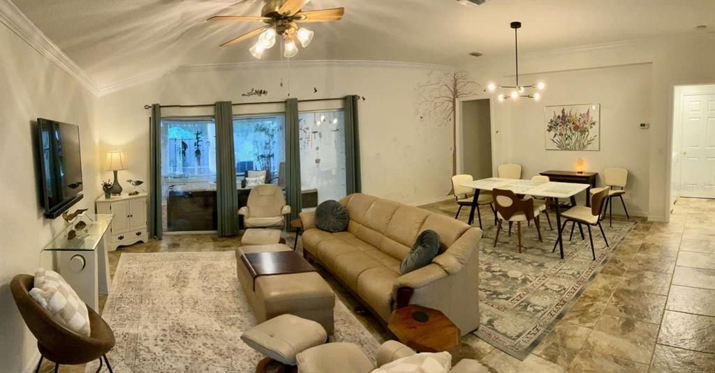 Activo con contrato: $299,500 (2 camas, 2 baños, 1488 Pies cuadrados)