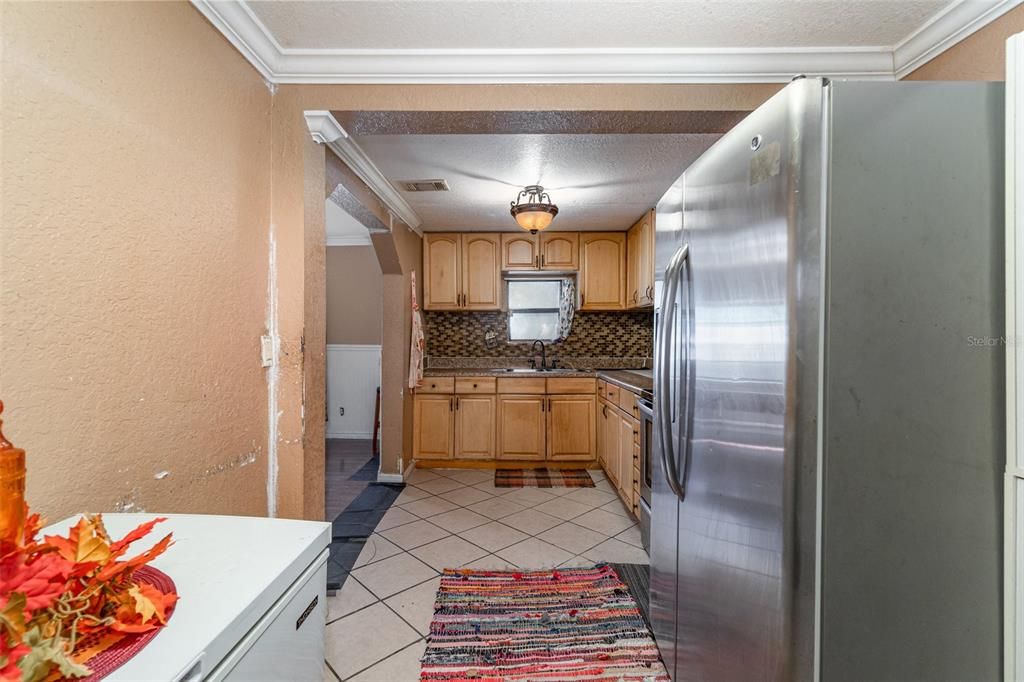 Active With Contract: $225,000 (3 beds, 1 baths, 1288 Square Feet)