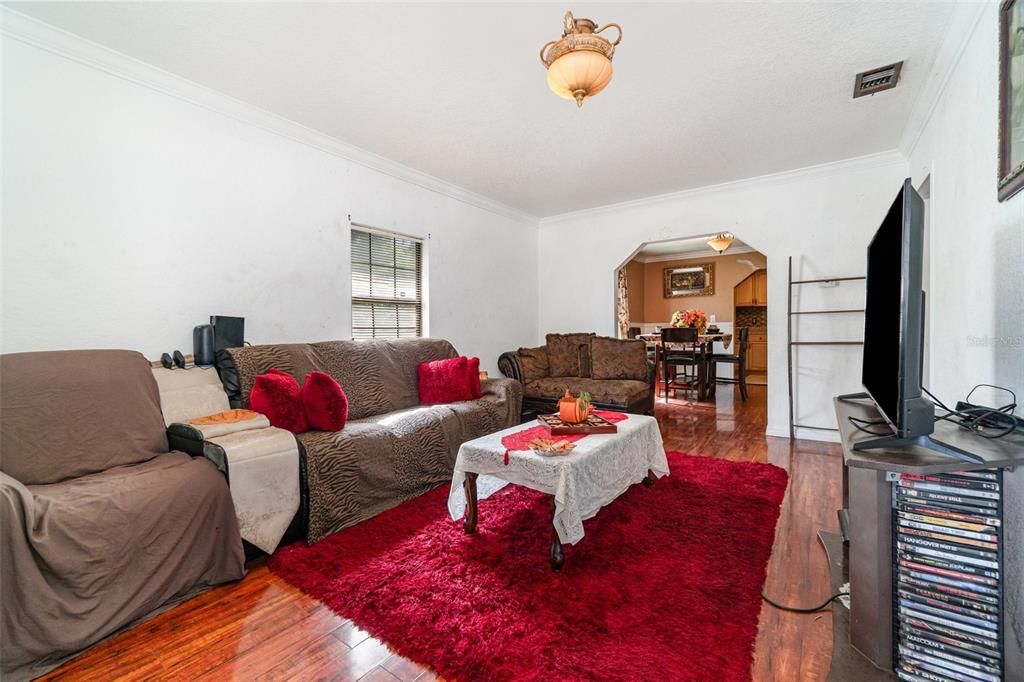 Active With Contract: $225,000 (3 beds, 1 baths, 1288 Square Feet)