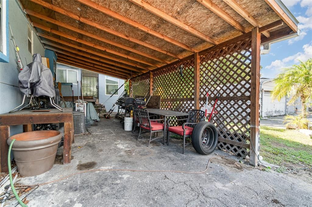 Active With Contract: $225,000 (3 beds, 1 baths, 1288 Square Feet)