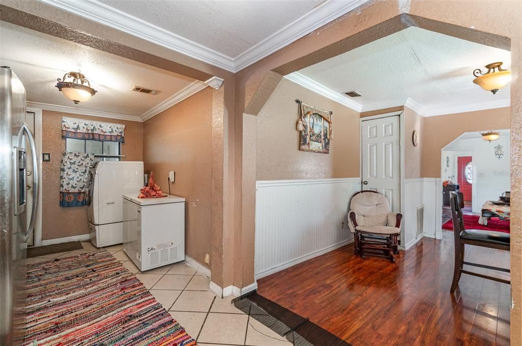 Active With Contract: $225,000 (3 beds, 1 baths, 1288 Square Feet)