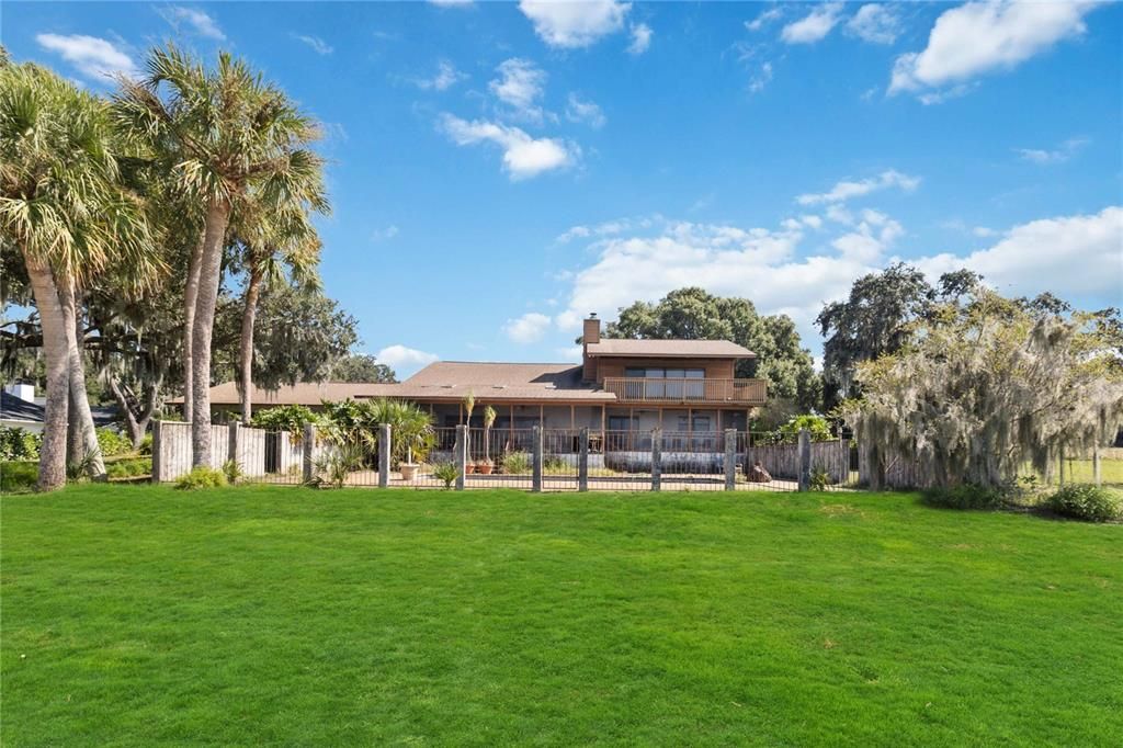 For Sale: $14,800,000 (5 beds, 3 baths, 5316 Square Feet)