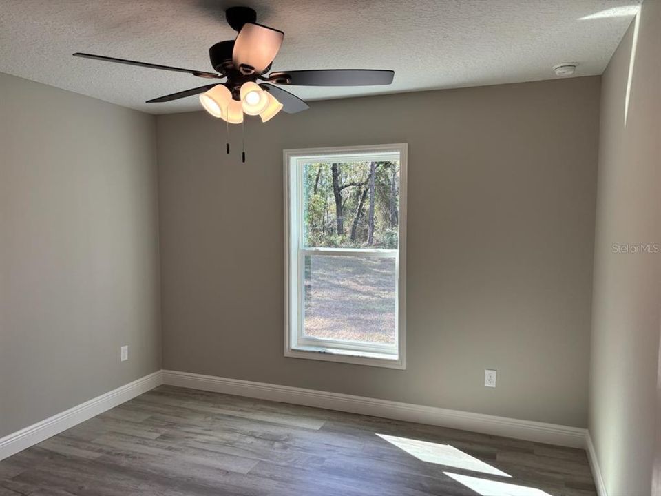 En Venta: $269,900 (4 camas, 2 baños, 1758 Pies cuadrados)