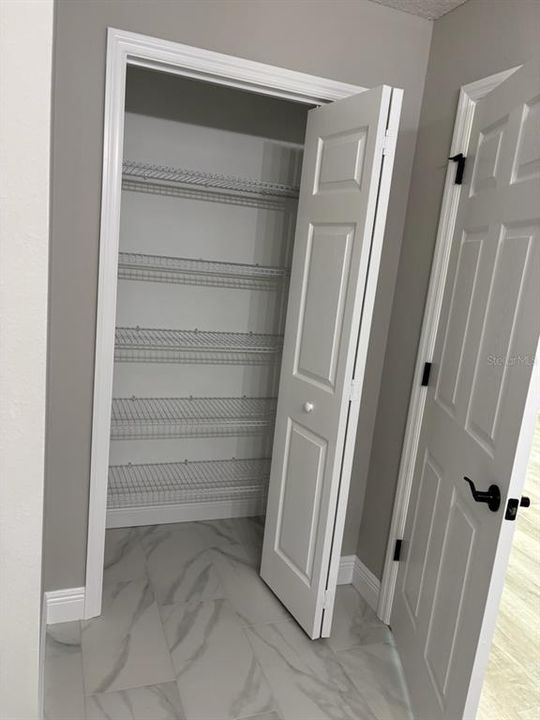 En Venta: $269,900 (4 camas, 2 baños, 1758 Pies cuadrados)