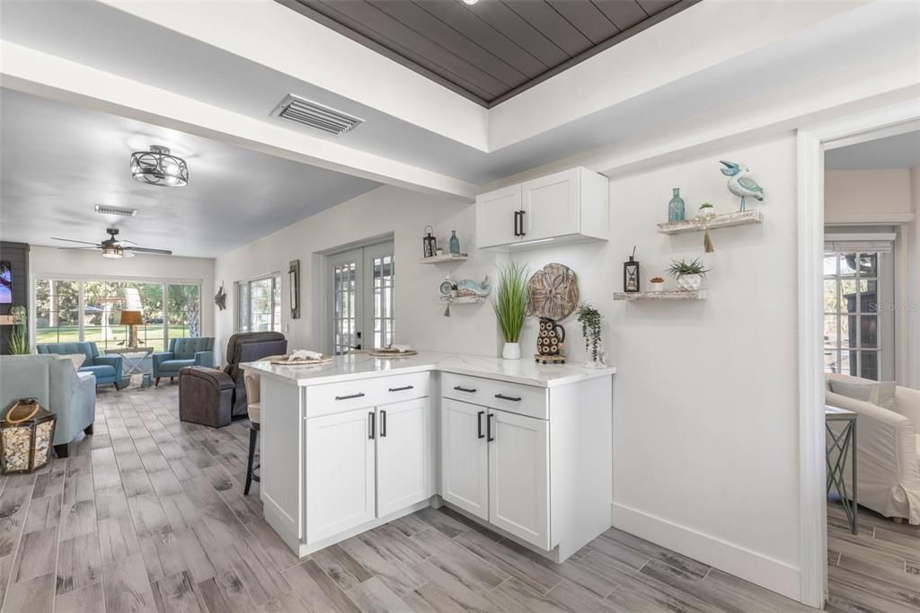 For Sale: $549,000 (3 beds, 3 baths, 2007 Square Feet)