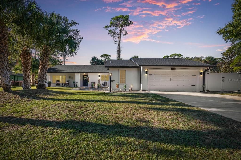 For Sale: $549,000 (3 beds, 3 baths, 2007 Square Feet)