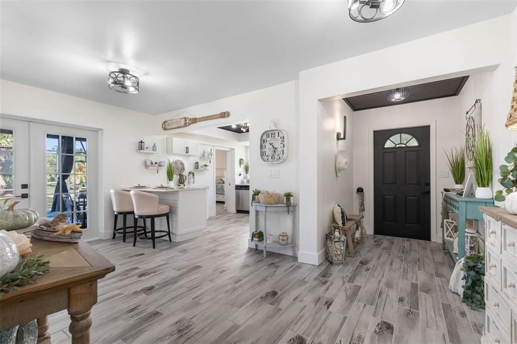 For Sale: $549,000 (3 beds, 3 baths, 2007 Square Feet)