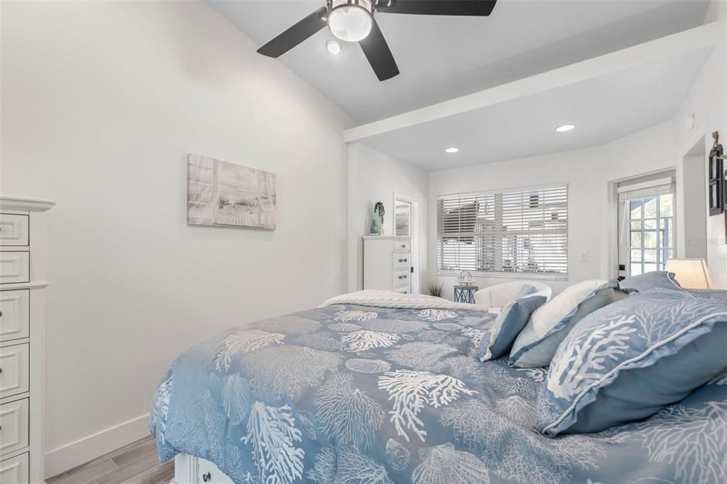 For Sale: $549,000 (3 beds, 3 baths, 2007 Square Feet)