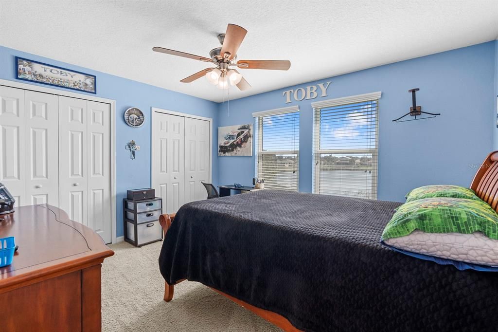 For Sale: $579,900 (5 beds, 3 baths, 3260 Square Feet)