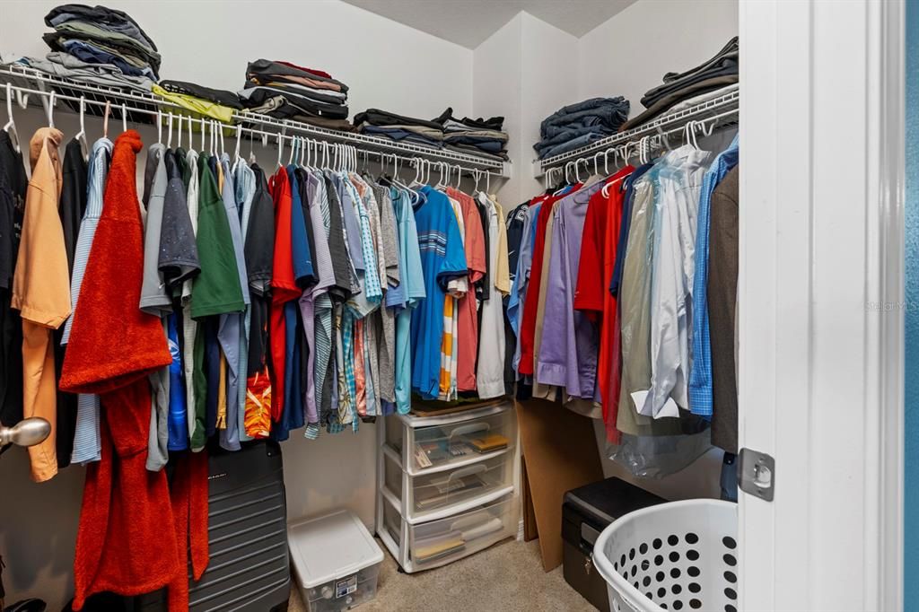 For Sale: $579,900 (5 beds, 3 baths, 3260 Square Feet)