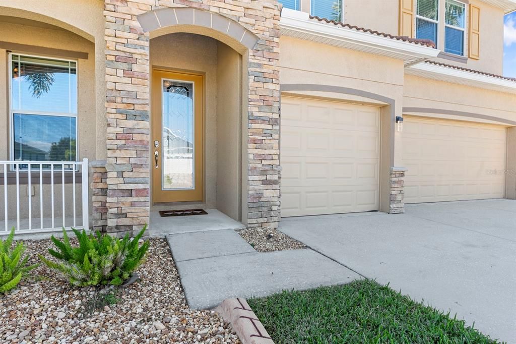 For Sale: $579,900 (5 beds, 3 baths, 3260 Square Feet)