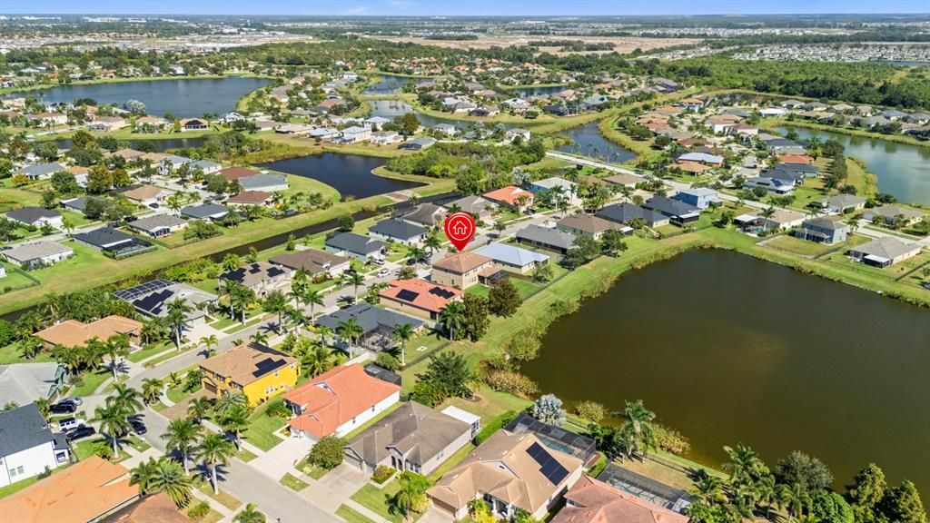 For Sale: $579,900 (5 beds, 3 baths, 3260 Square Feet)