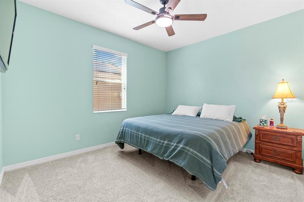 For Sale: $579,900 (5 beds, 3 baths, 3260 Square Feet)