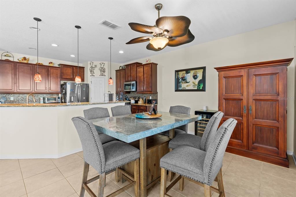 For Sale: $579,900 (5 beds, 3 baths, 3260 Square Feet)