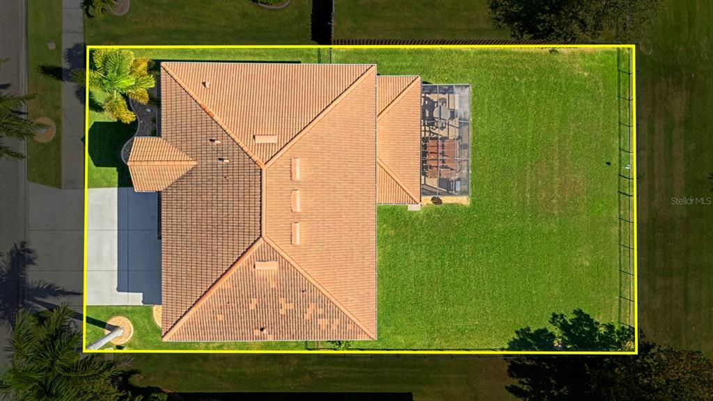 For Sale: $579,900 (5 beds, 3 baths, 3260 Square Feet)