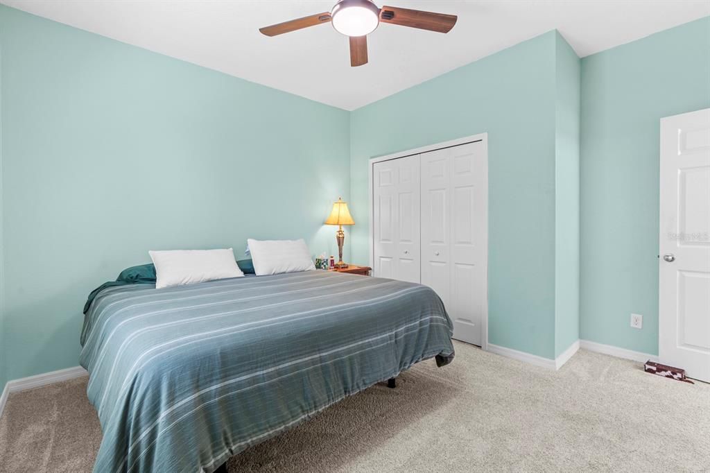 For Sale: $579,900 (5 beds, 3 baths, 3260 Square Feet)