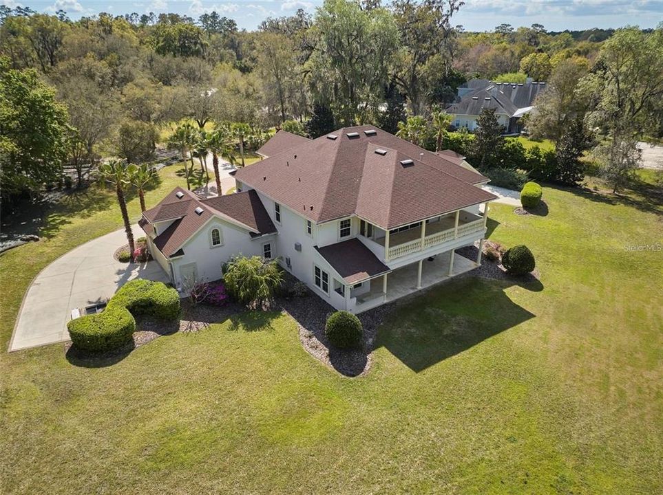 For Rent: $6,800 (6 beds, 5 baths, 5628 Square Feet)