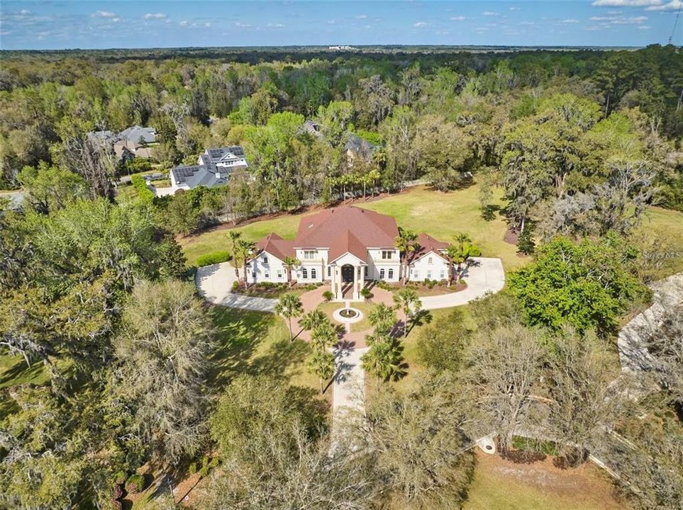 For Rent: $6,800 (6 beds, 5 baths, 5628 Square Feet)