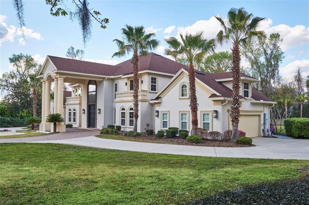 For Rent: $6,800 (6 beds, 5 baths, 5628 Square Feet)