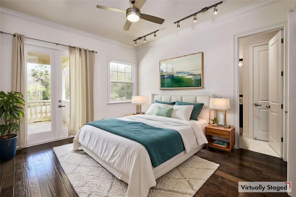 For Rent: $6,800 (6 beds, 5 baths, 5628 Square Feet)