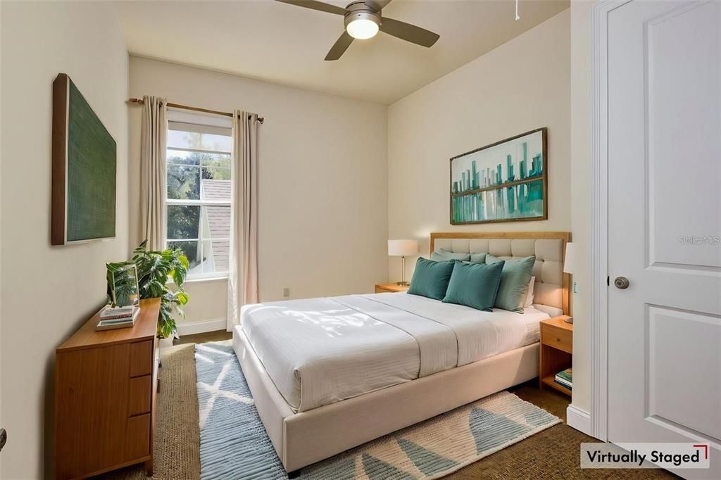 For Rent: $6,800 (6 beds, 5 baths, 5628 Square Feet)